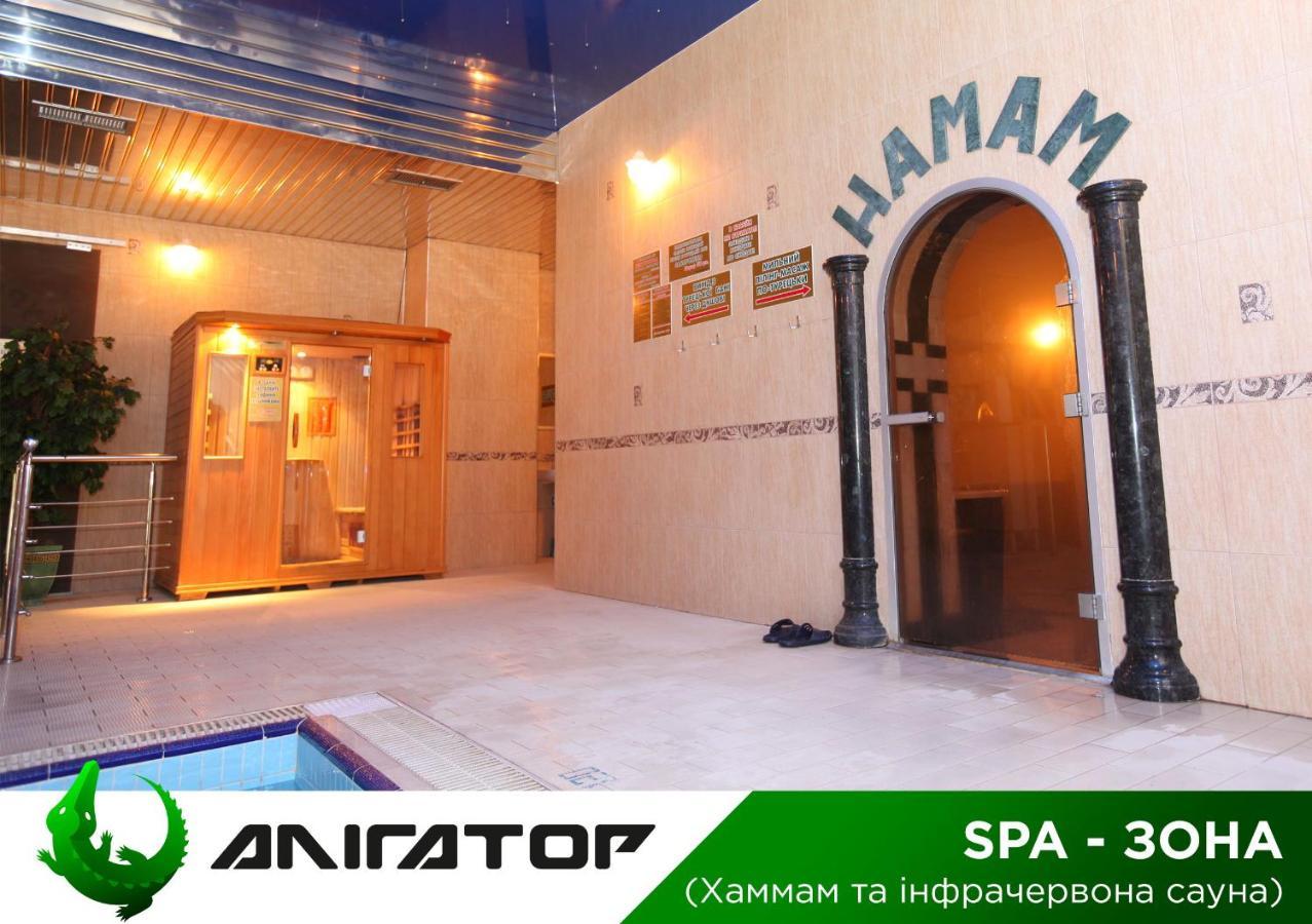 Hotel Aquapark Alligator Ternopil Extérieur photo